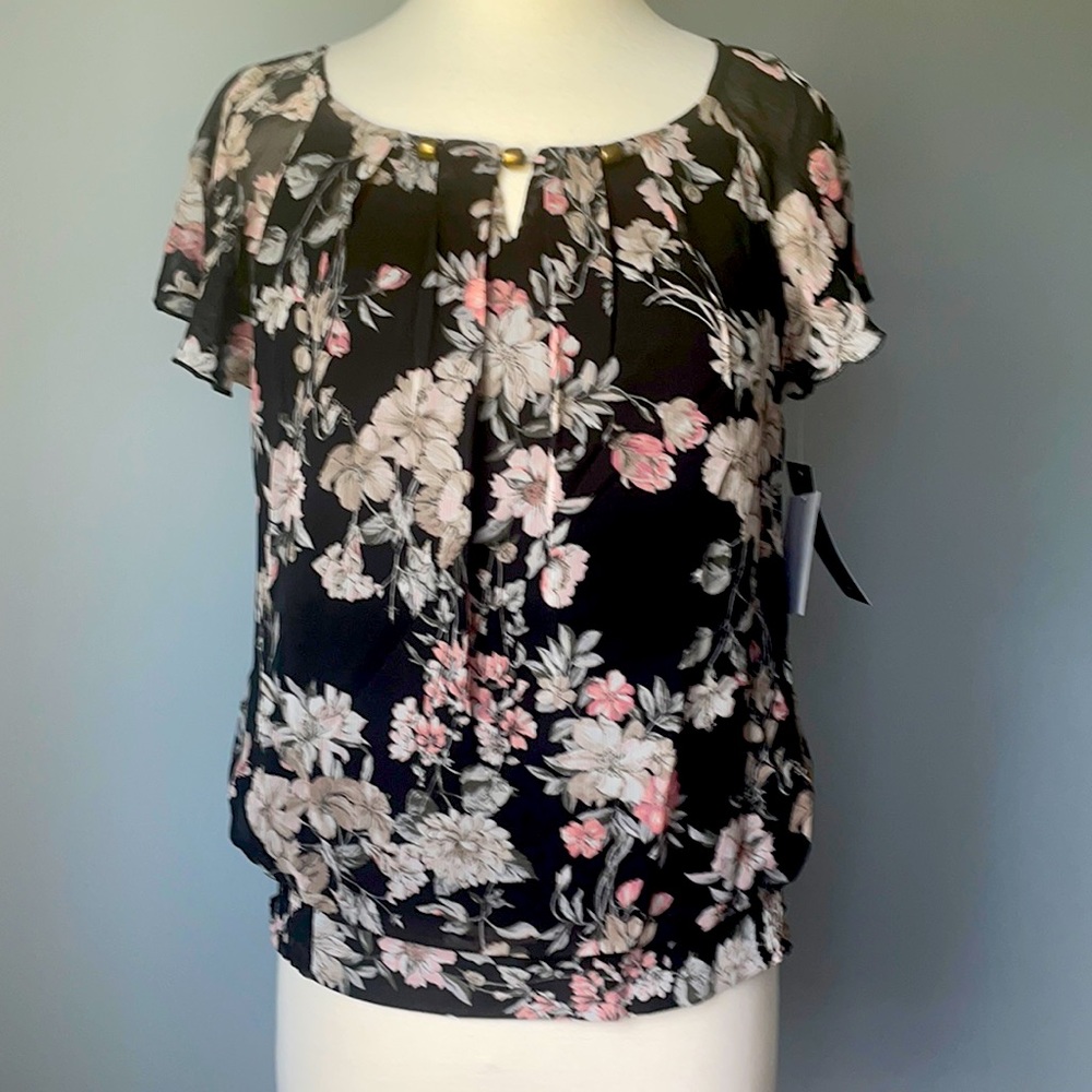 New Sara Michelle Floral Top PL